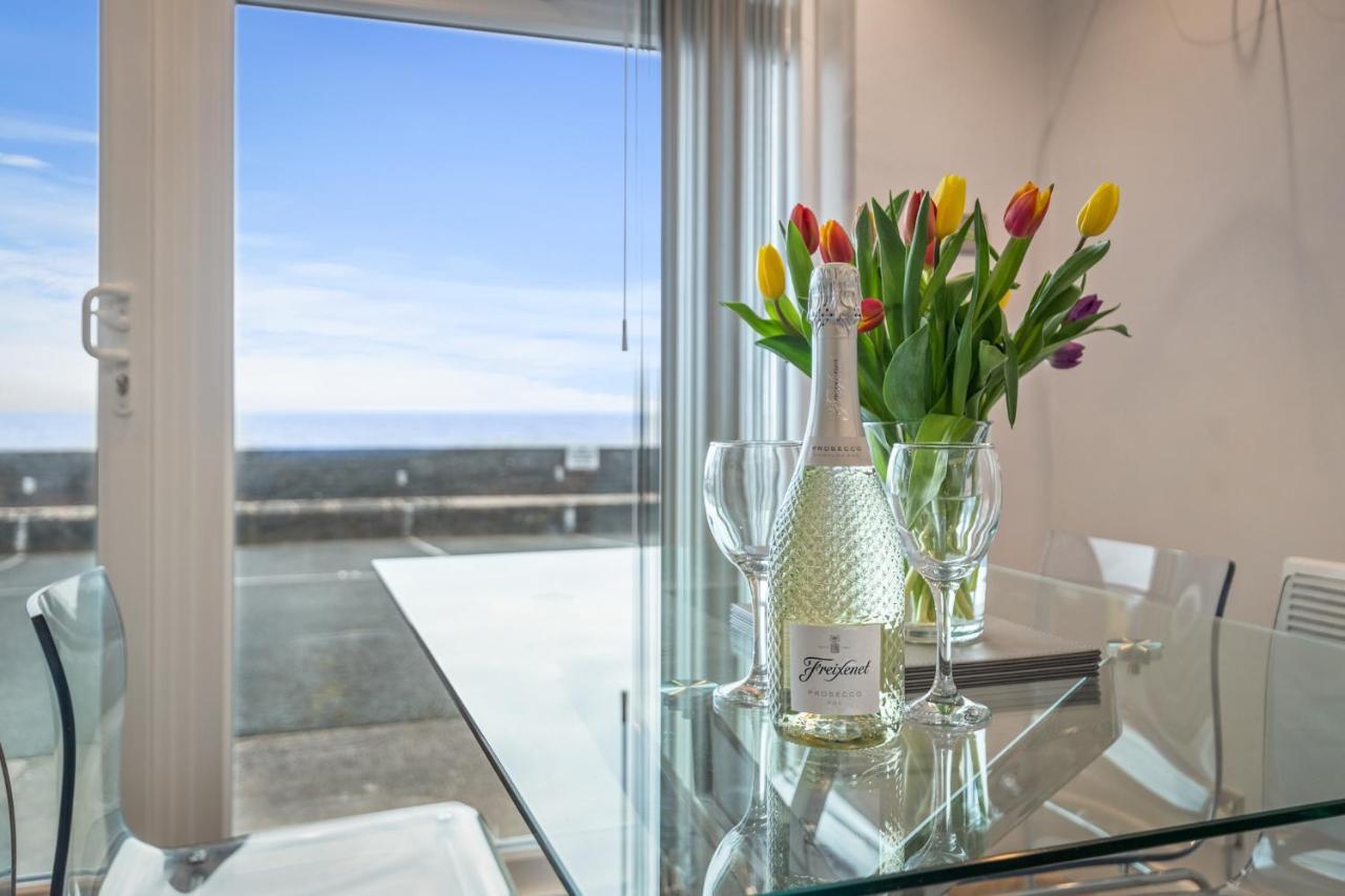 Pleasant View - Direct Beach Access, Sea Views And Parking Saundersfoot Bagian luar foto